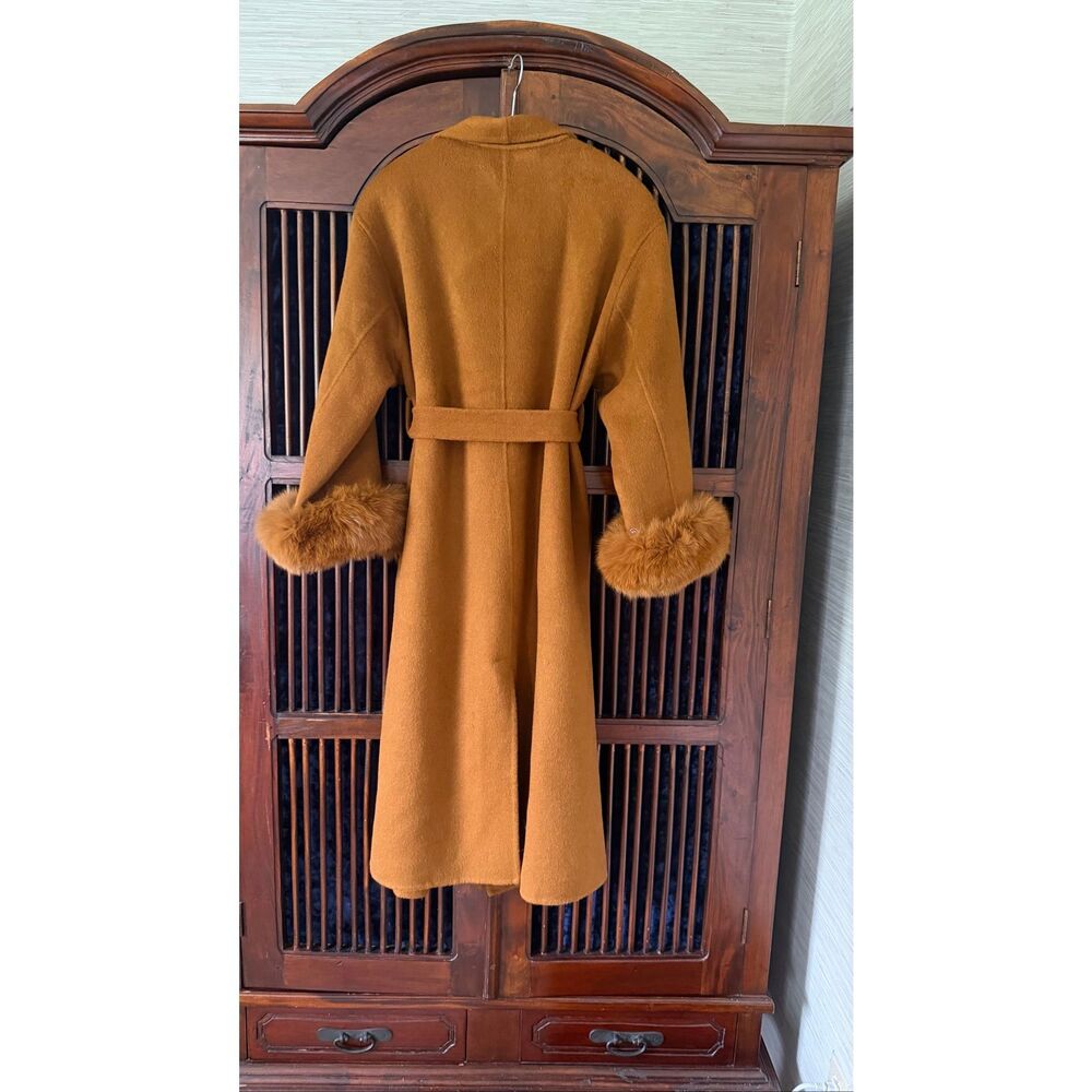 Max Mara Camel Wrap Coat Fur Cuffs Size L/M - Picture 2 of 10